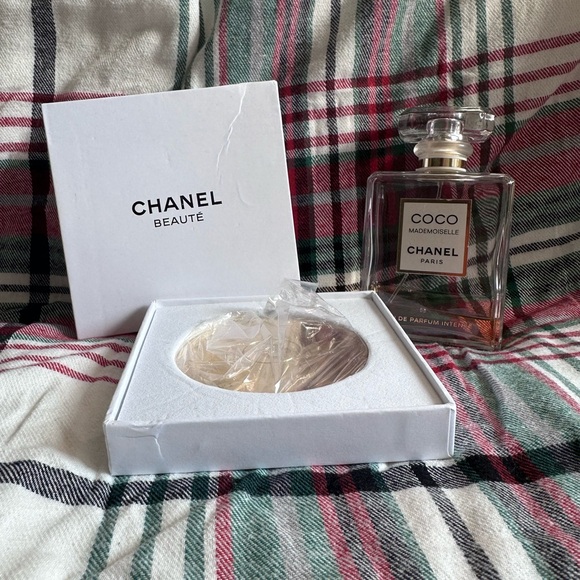 CHANEL Coco Mademoiselle Mirror ( Inspired by) - Picture 4 of 7